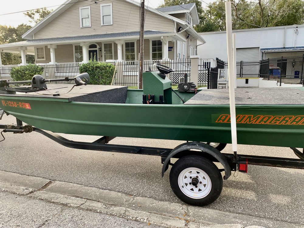 15 Ft. Jon boat Lake Seminole Rentals